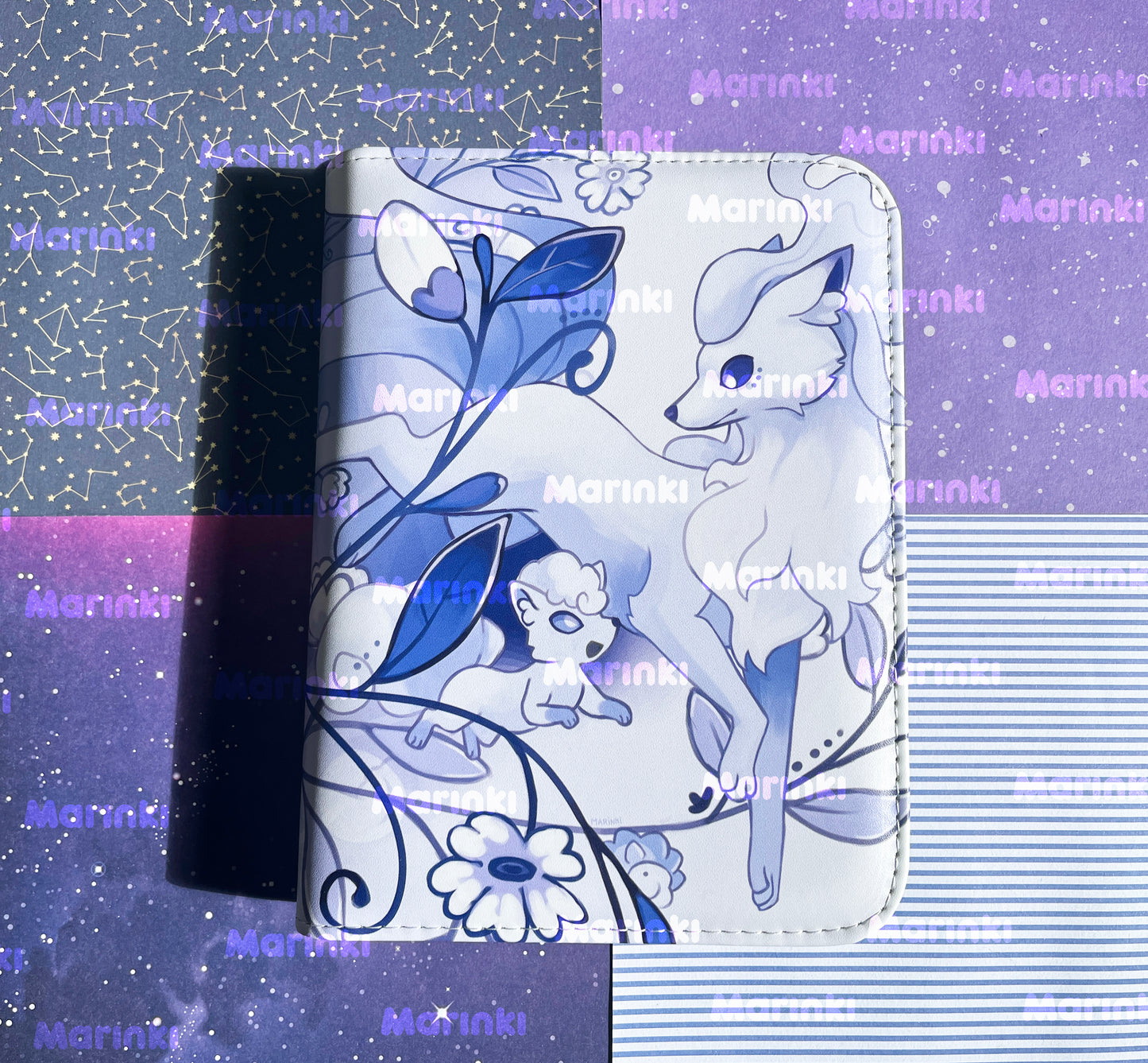 Collectable card binder Ninetales, Vulpix and Snom / 4 pocked