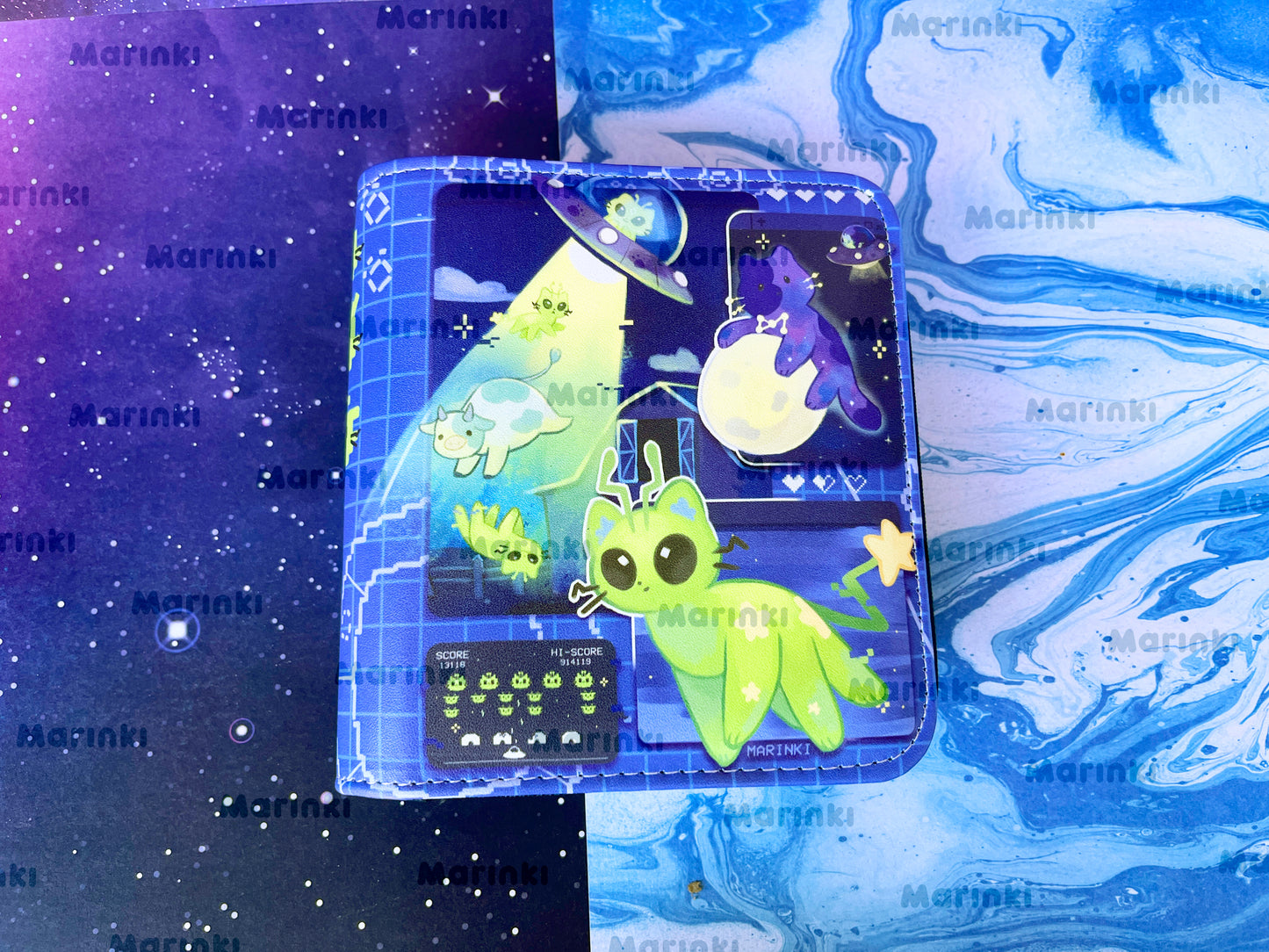 Collectable card binder Glorp alien cat / 1 pocked Toploader