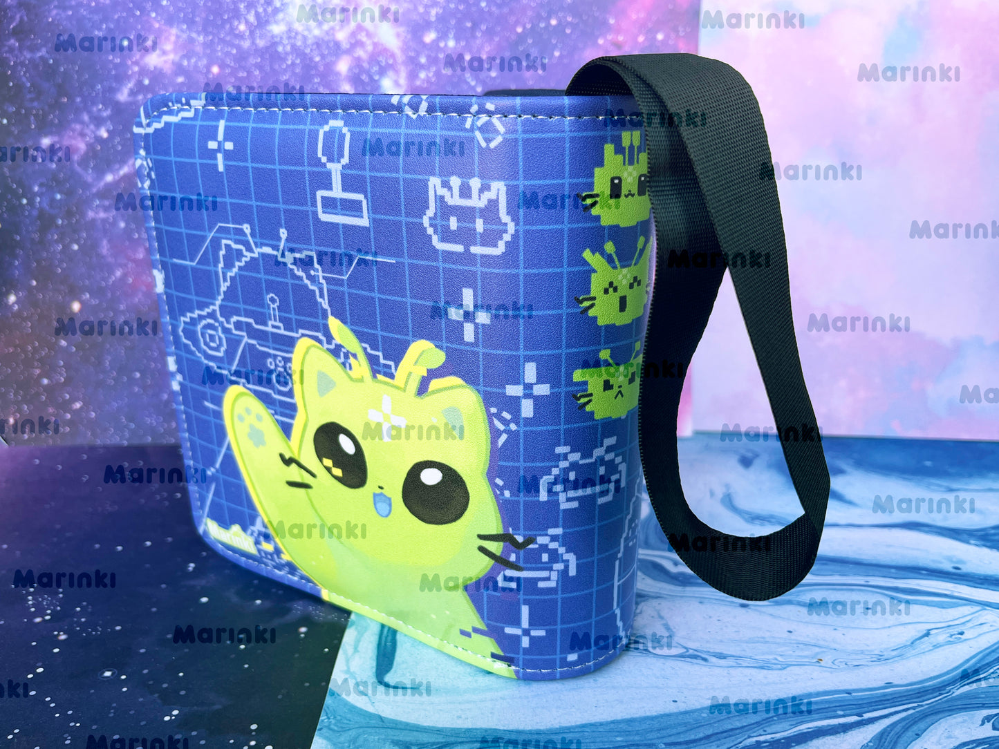 Collectable card binder Glorp alien cat / 1 pocked Toploader