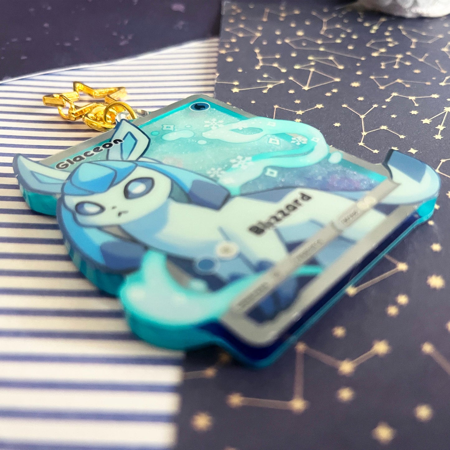 eeveelution liquid glitter charms Glaceon / double sided / 8 cm /