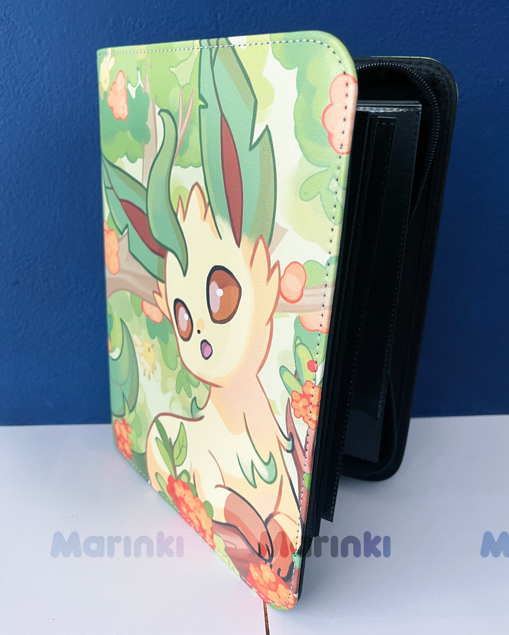 Collectable card TOPLOADER binder Leafeon and mew / 4 pocked
